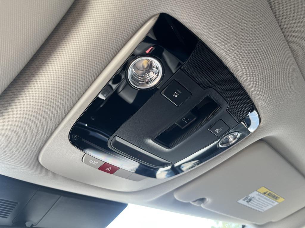 new 2026 Kia Sportage Hybrid car, priced at $36,015