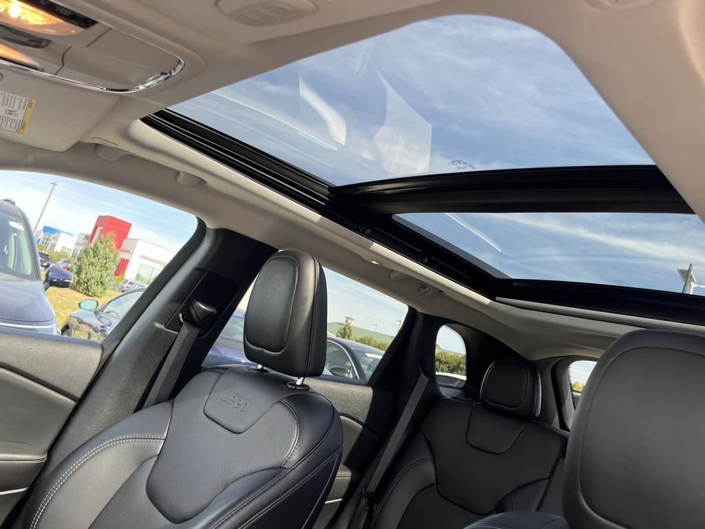 used 2022 Jeep Cherokee car, priced at $24,380