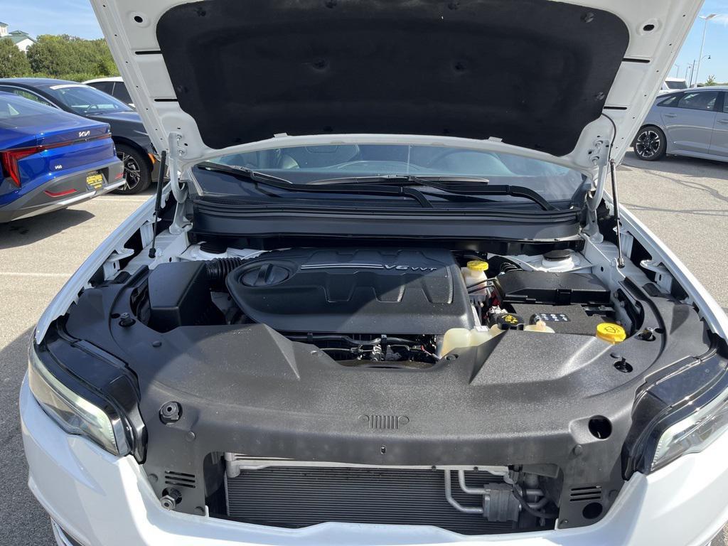 used 2022 Jeep Cherokee car, priced at $24,380