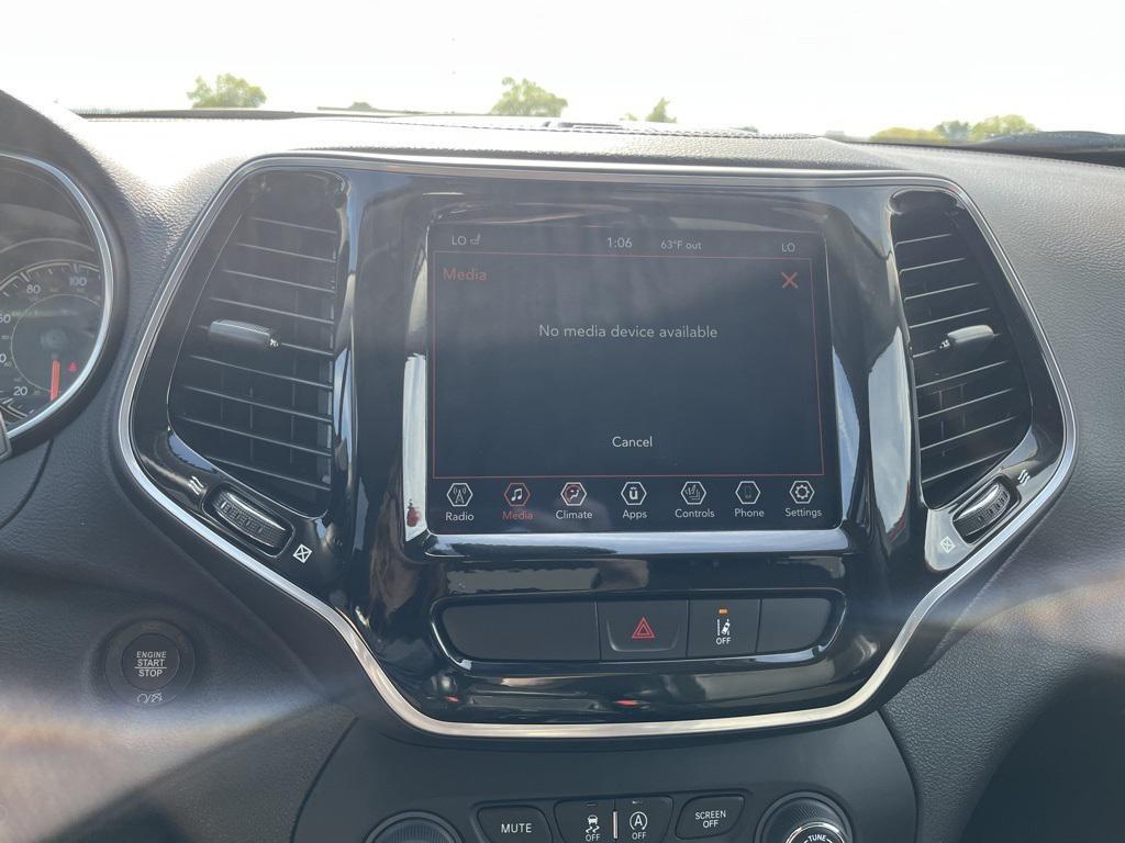 used 2022 Jeep Cherokee car, priced at $24,380