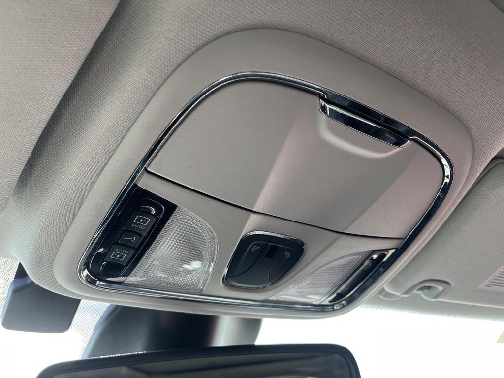 used 2022 Jeep Cherokee car, priced at $24,380