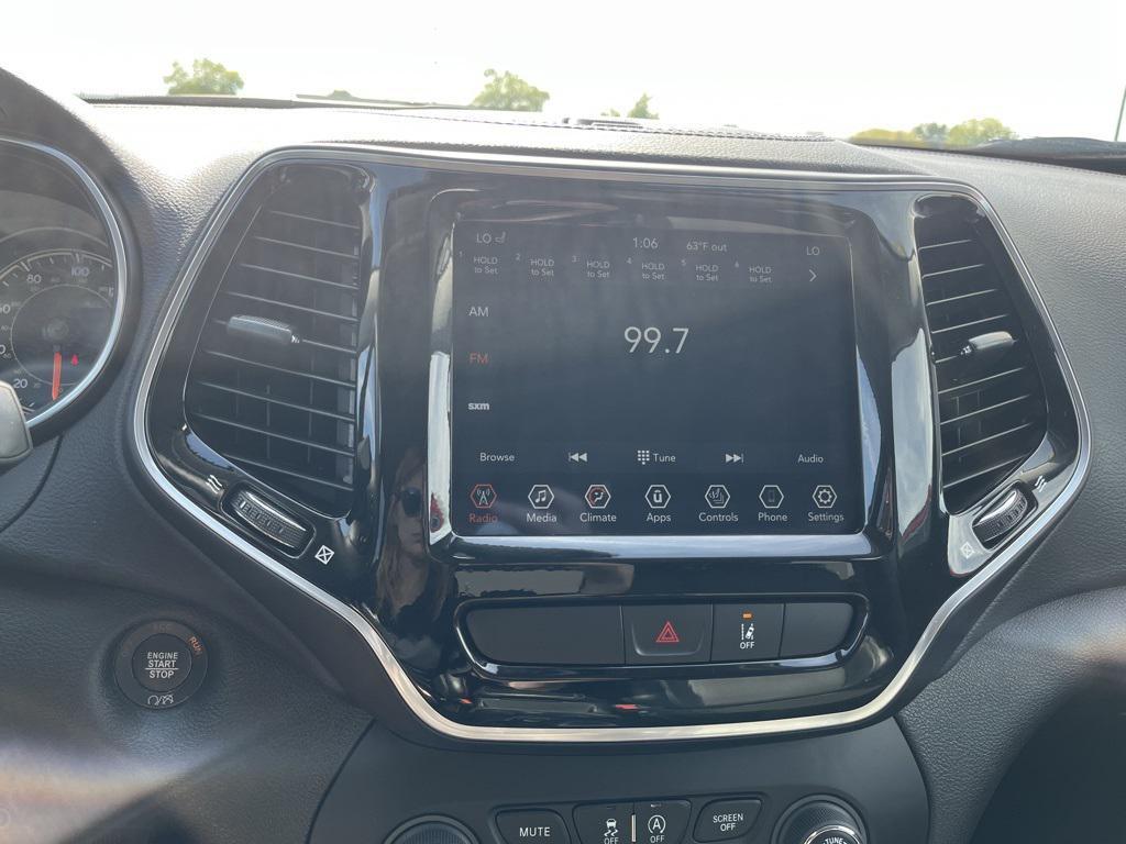 used 2022 Jeep Cherokee car, priced at $24,380