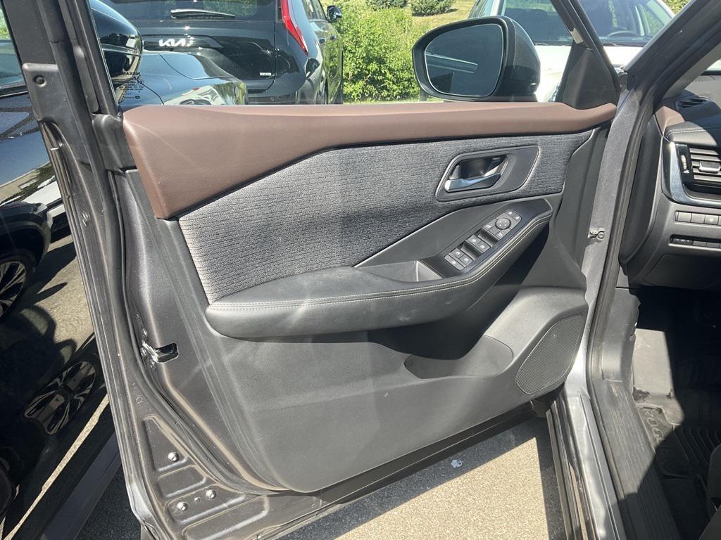 used 2023 Nissan Rogue car, priced at $24,209