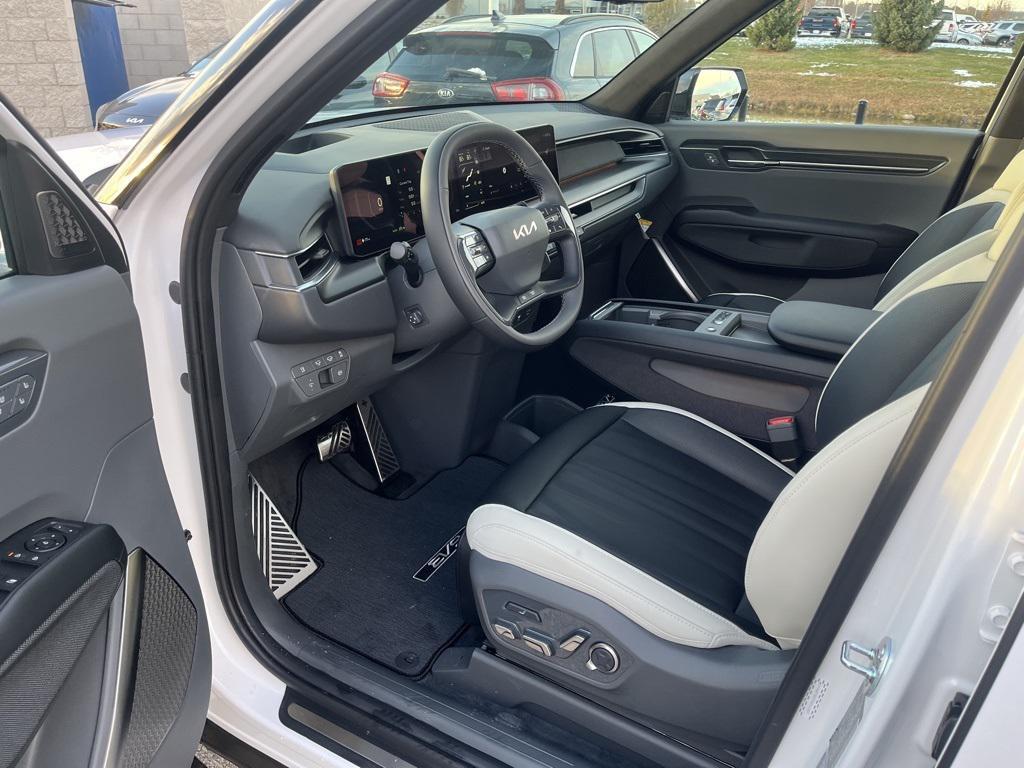 new 2026 Kia EV9 car, priced at $62,903