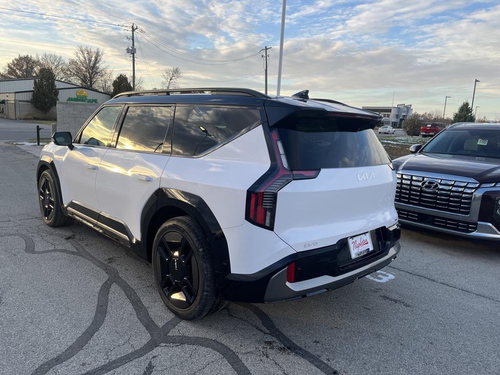 new 2026 Kia EV9 car, priced at $62,903