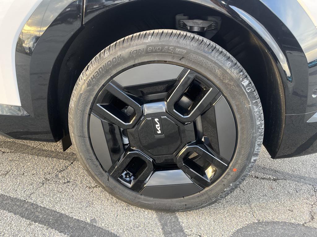 new 2026 Kia EV9 car, priced at $62,903