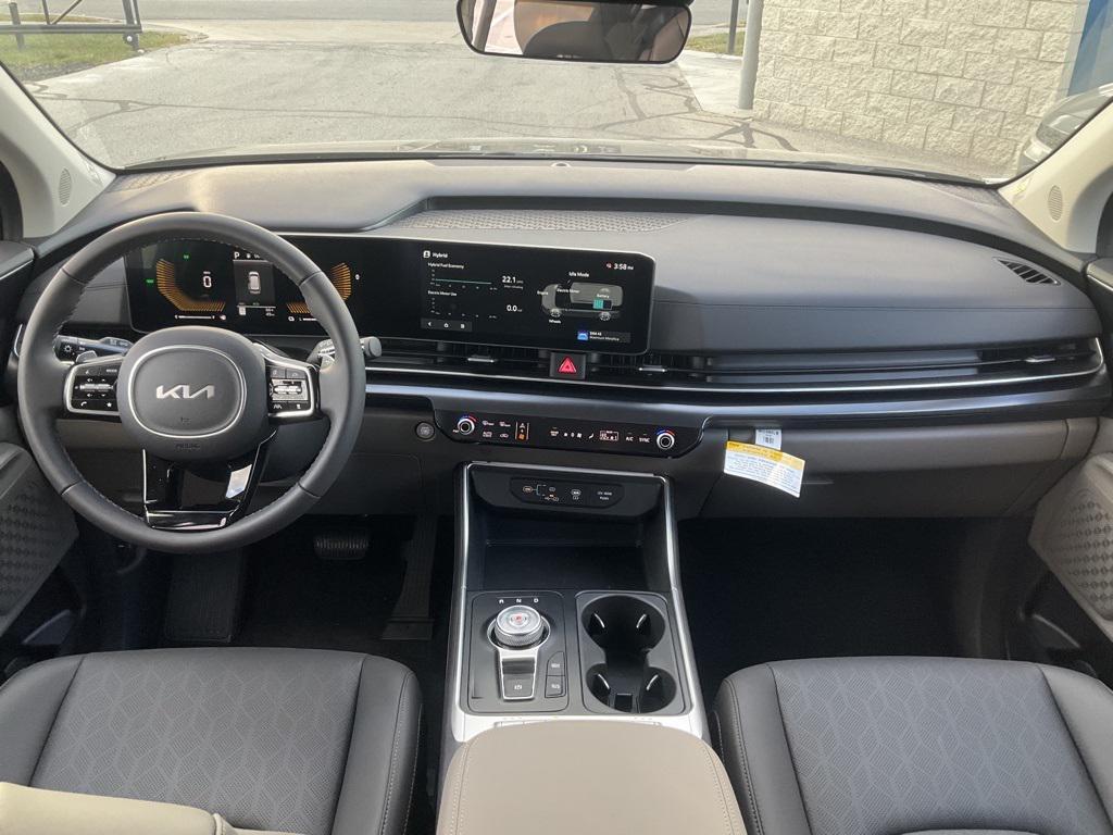 new 2026 Kia Carnival Hybrid car, priced at $40,556