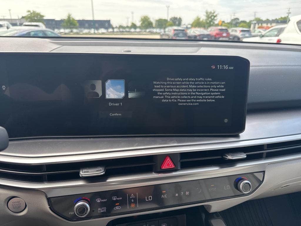 new 2025 Kia Sorento car, priced at $40,046