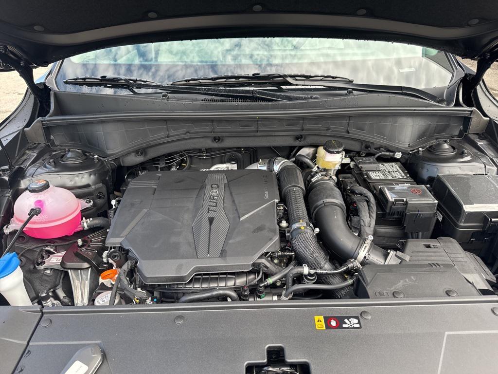 new 2025 Kia Sorento car, priced at $40,046