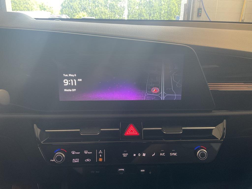 new 2025 Kia Niro car, priced at $29,992