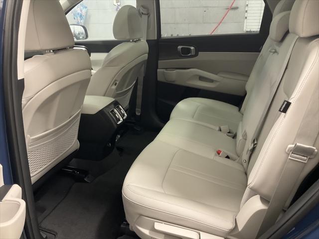 new 2025 Kia Sorento car, priced at $36,741