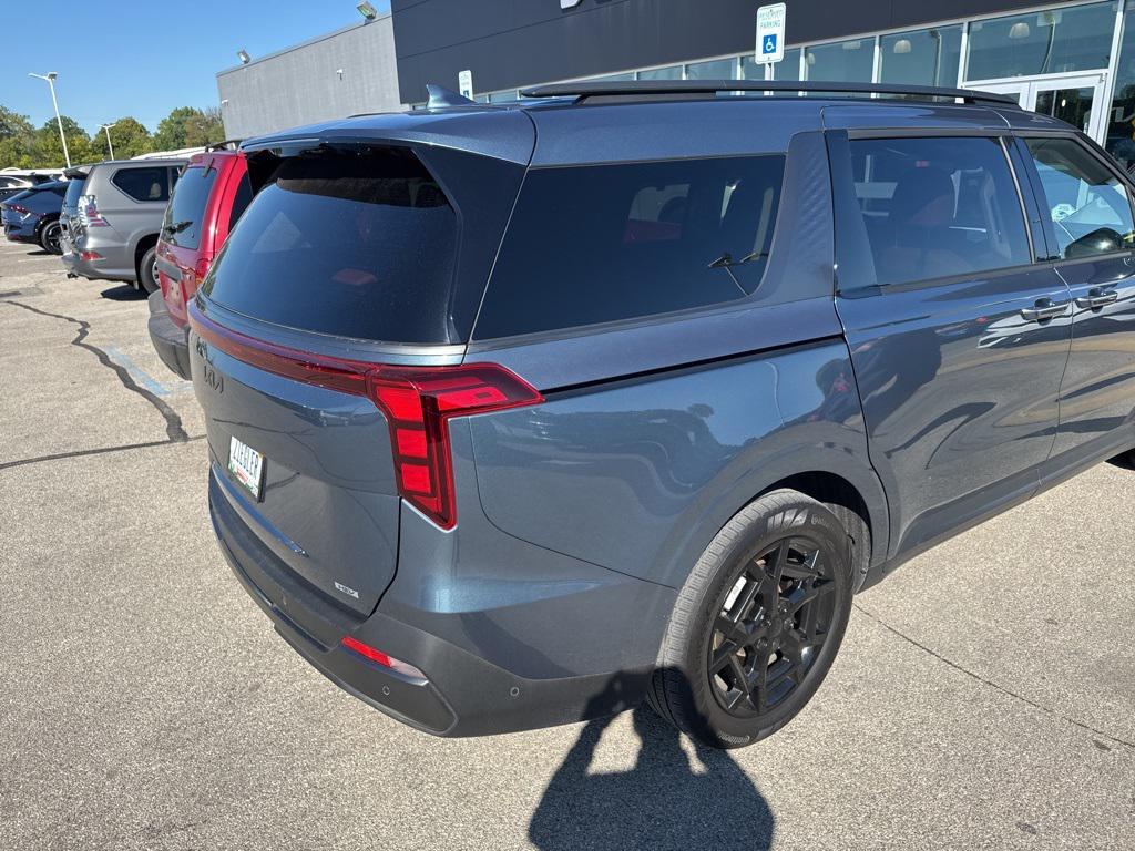used 2025 Kia Carnival Hybrid car, priced at $40,990