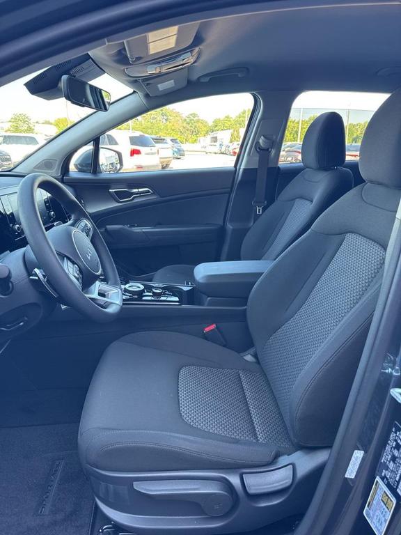 new 2025 Kia Sportage Hybrid car, priced at $28,672