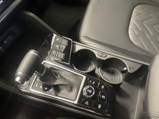 new 2025 Kia Sportage car, priced at $35,197