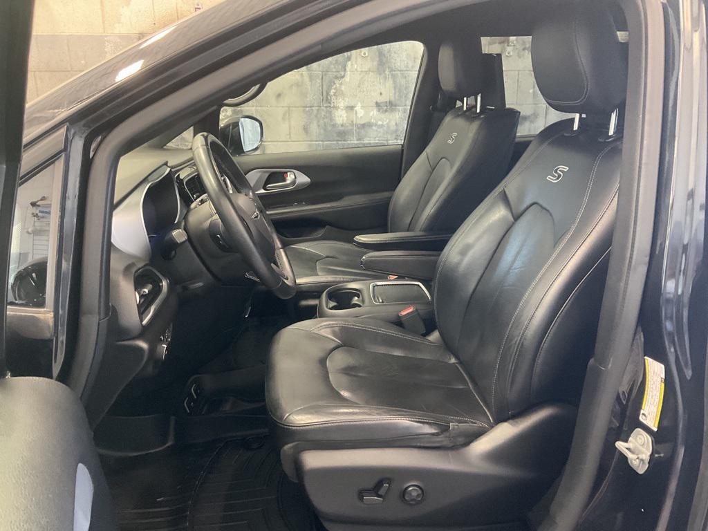 used 2018 Chrysler Pacifica car, priced at $16,990