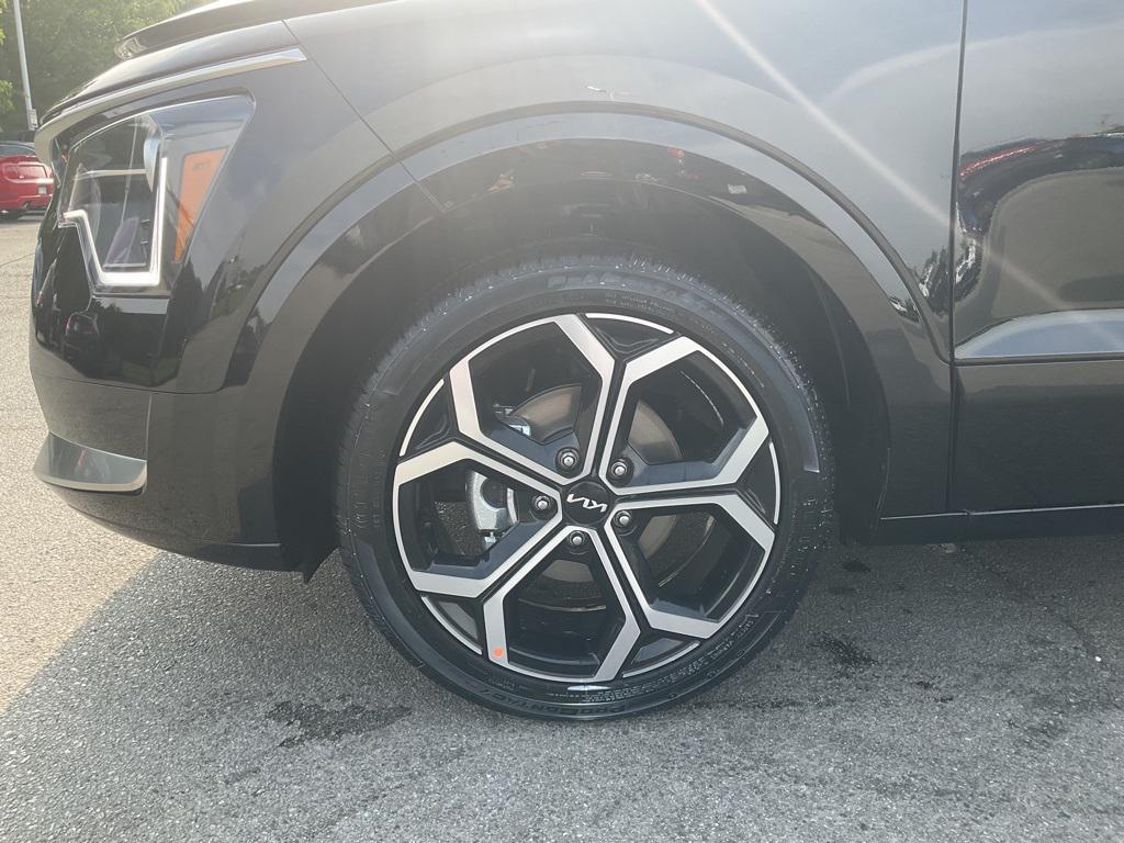 new 2025 Kia Niro car, priced at $30,694
