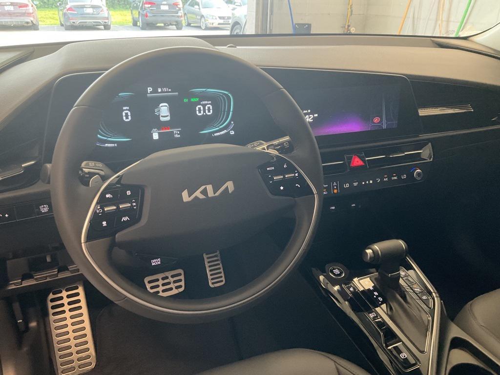 new 2025 Kia Niro car, priced at $30,694