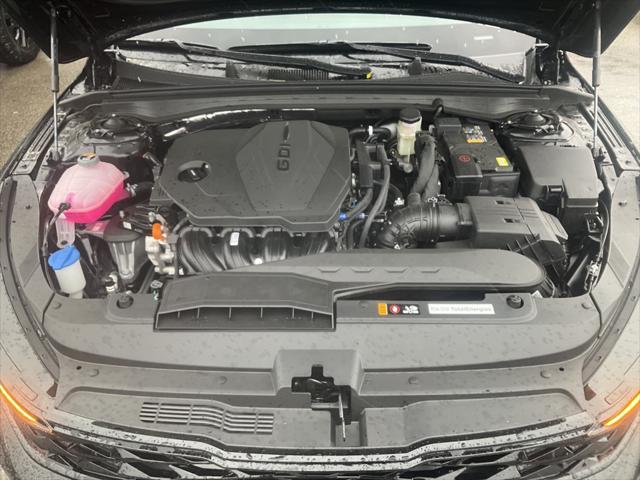 new 2025 Kia K5 car, priced at $30,824
