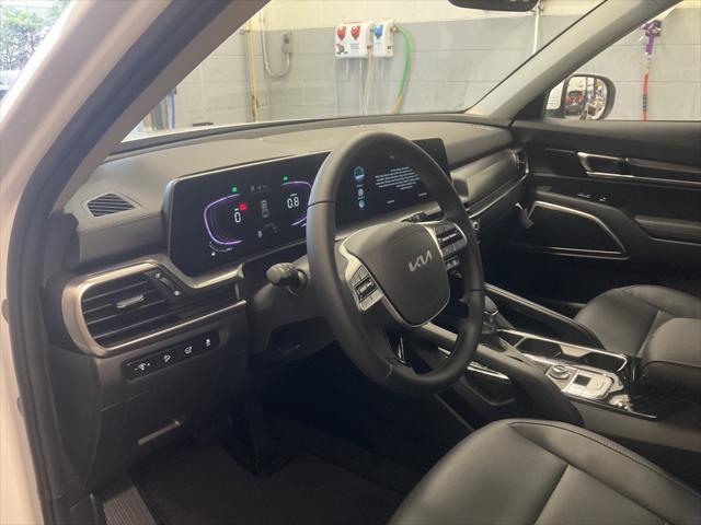 new 2025 Kia Telluride car, priced at $43,625