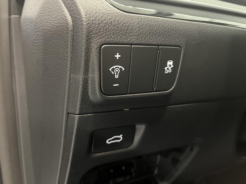 new 2026 Kia K5 car, priced at $38,223