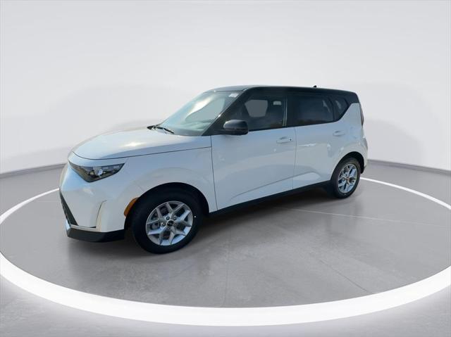 new 2025 Kia Soul car, priced at $22,948