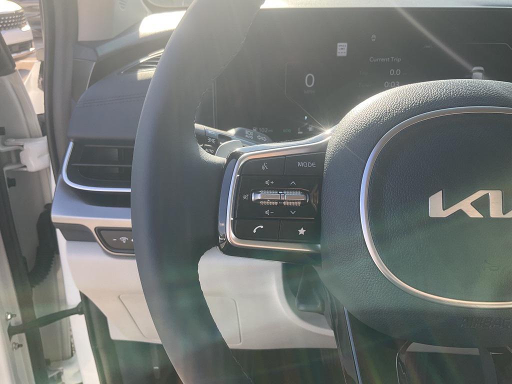 new 2026 Kia Carnival Hybrid car, priced at $48,721