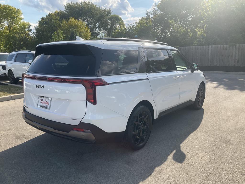 new 2026 Kia Carnival Hybrid car, priced at $48,721