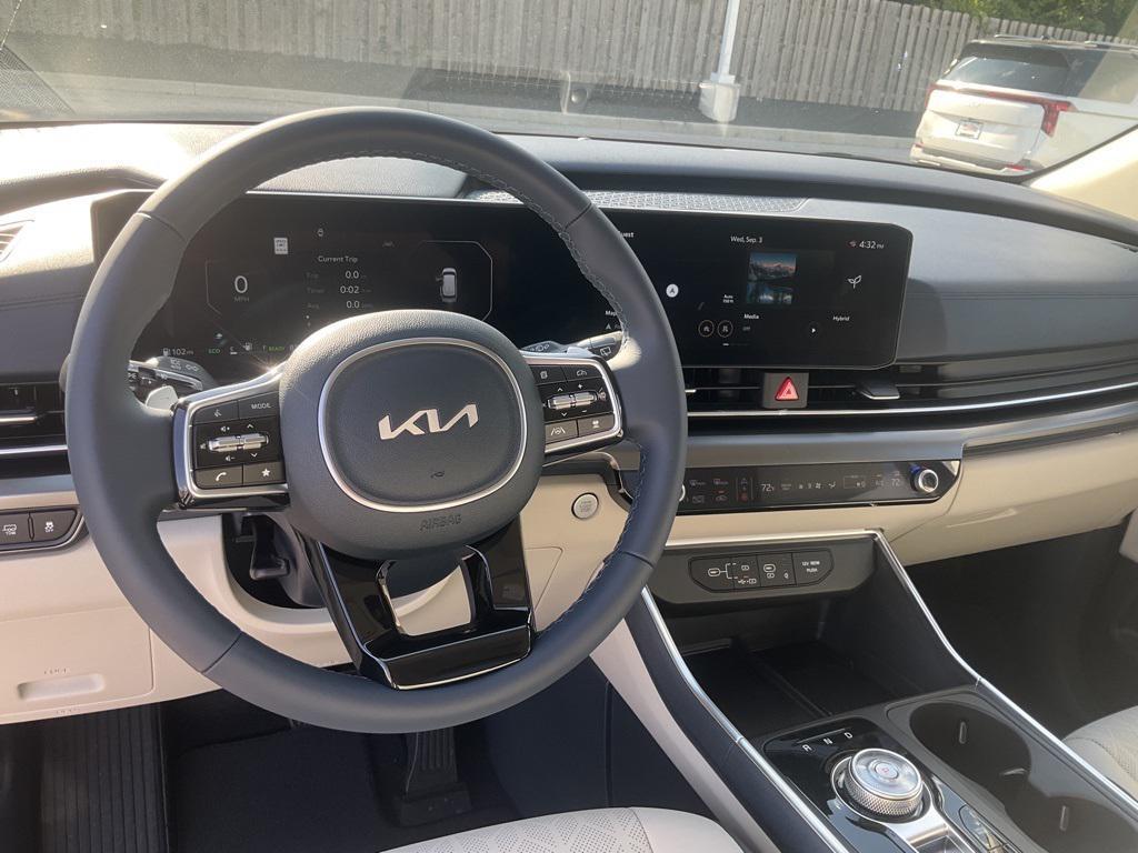 new 2026 Kia Carnival Hybrid car, priced at $48,721