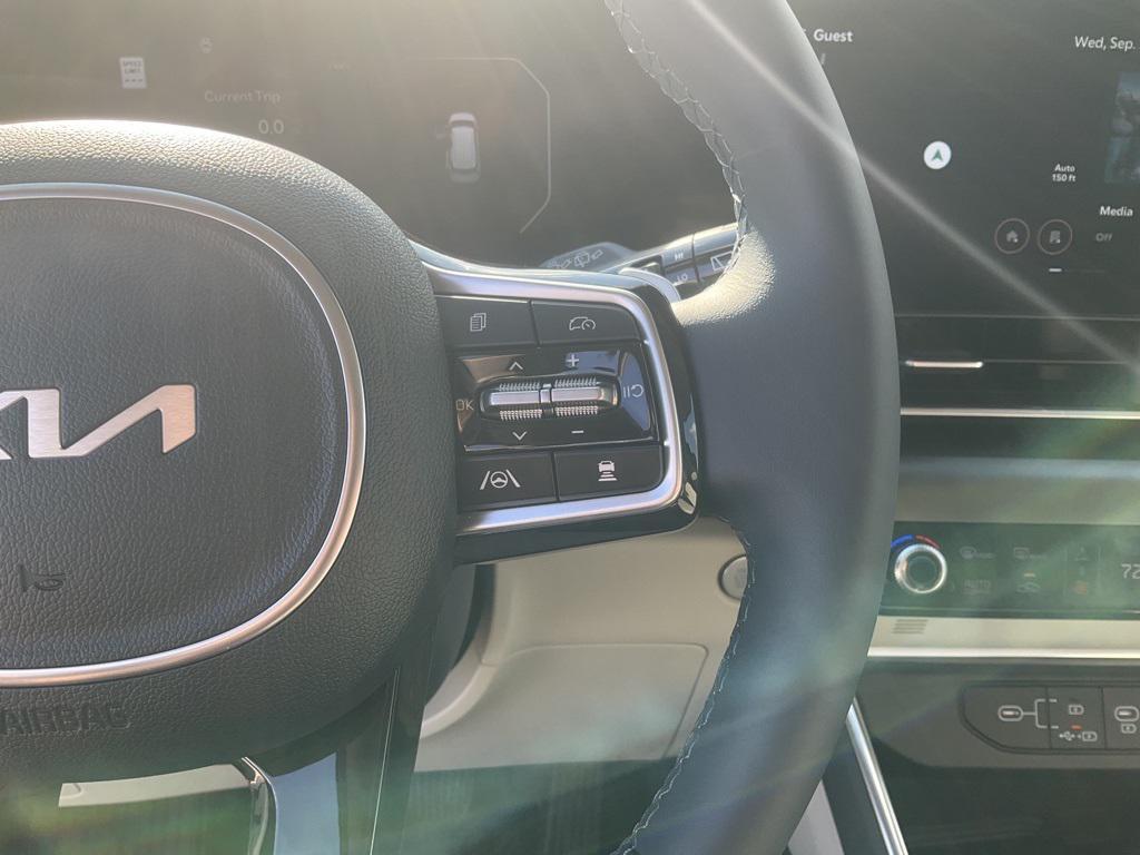 new 2026 Kia Carnival Hybrid car, priced at $48,721