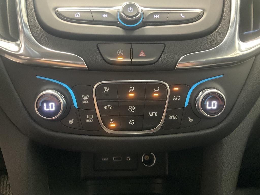 used 2024 Chevrolet Equinox car, priced at $22,890