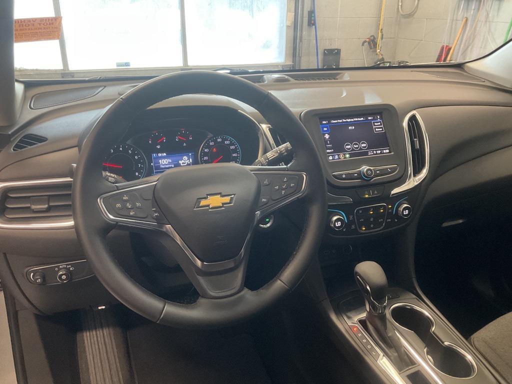 used 2024 Chevrolet Equinox car, priced at $22,890