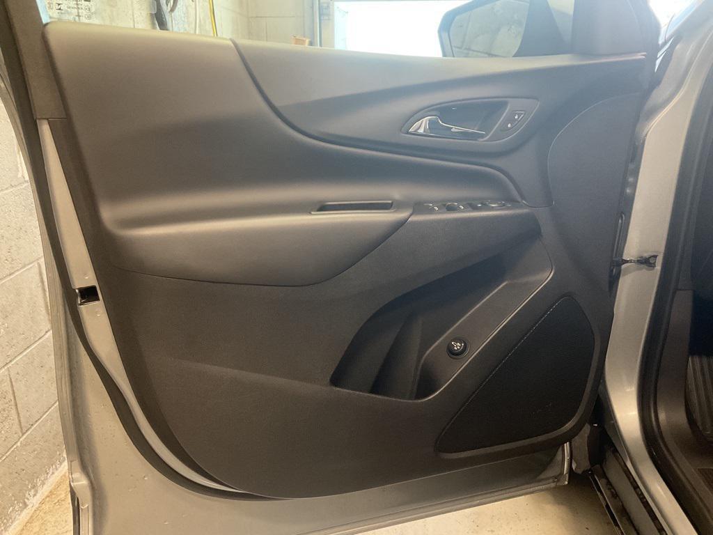 used 2024 Chevrolet Equinox car, priced at $22,890
