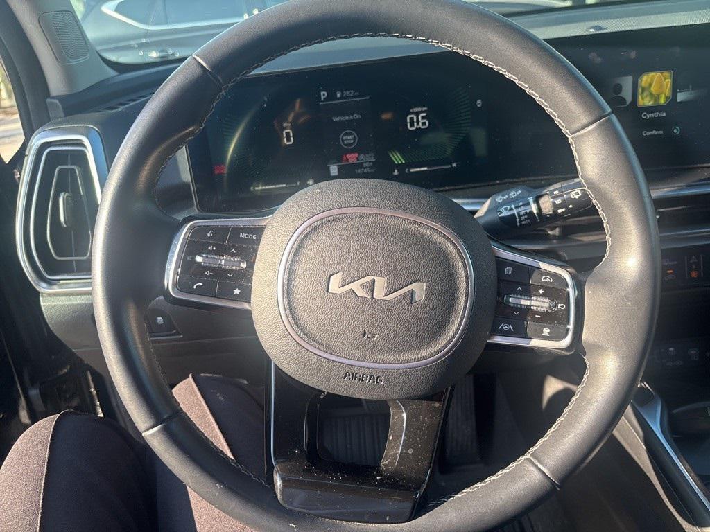used 2024 Kia Sorento car, priced at $31,730