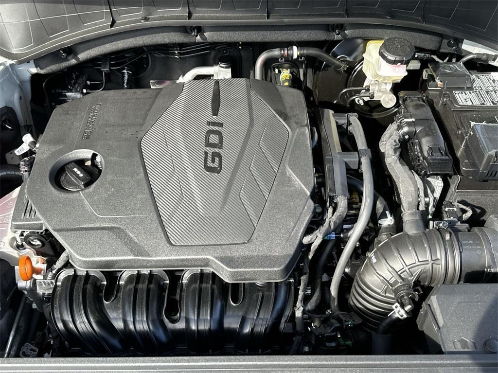 used 2025 Kia Sorento car, priced at $33,810