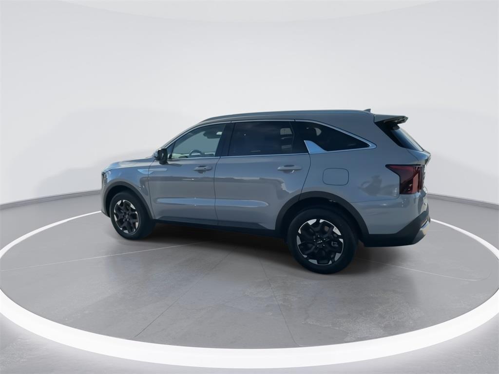 used 2025 Kia Sorento car, priced at $33,810