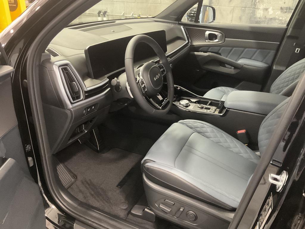 new 2025 Kia Sorento Hybrid car, priced at $46,384