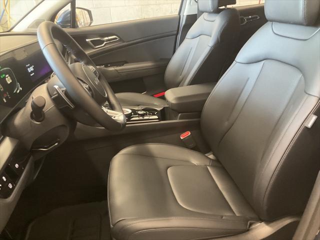 new 2025 Kia Sportage Hybrid car, priced at $33,462