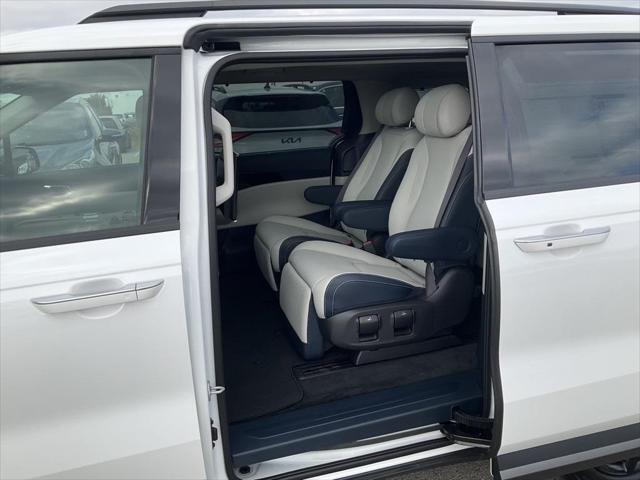 new 2025 Kia Carnival car, priced at $53,816