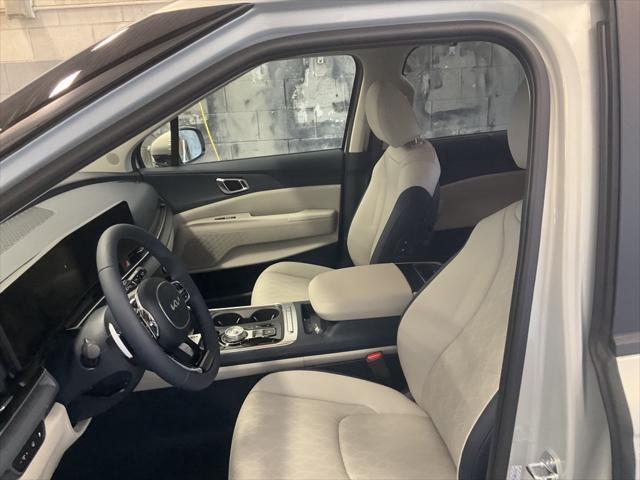 new 2026 Kia Carnival Hybrid car, priced at $45,385