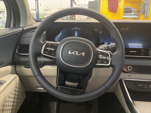 new 2026 Kia Carnival Hybrid car, priced at $45,385