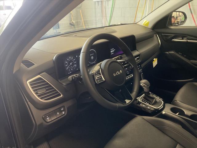 new 2025 Kia Seltos car, priced at $29,593