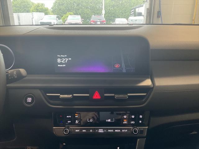 new 2025 Kia Seltos car, priced at $29,593