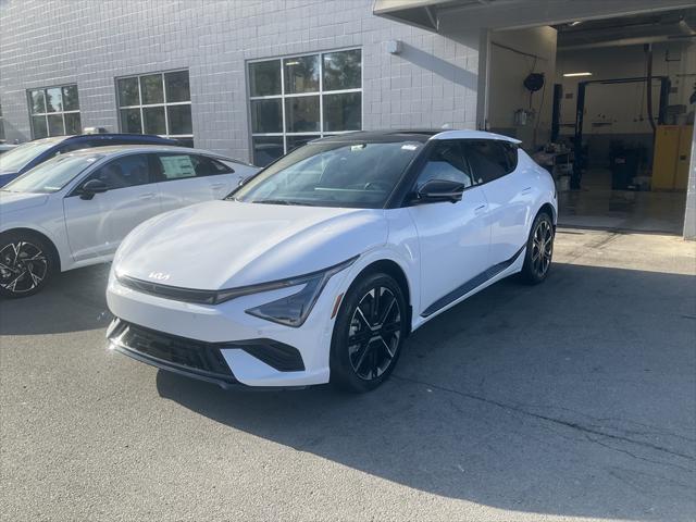 new 2025 Kia EV6 car, priced at $58,370
