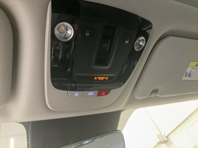 used 2023 Kia Sorento car, priced at $27,470