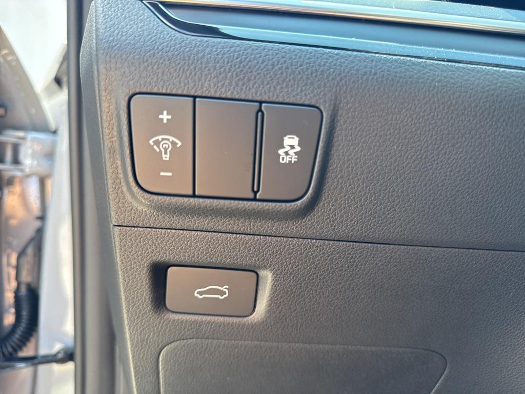 new 2026 Kia K5 car, priced at $35,635