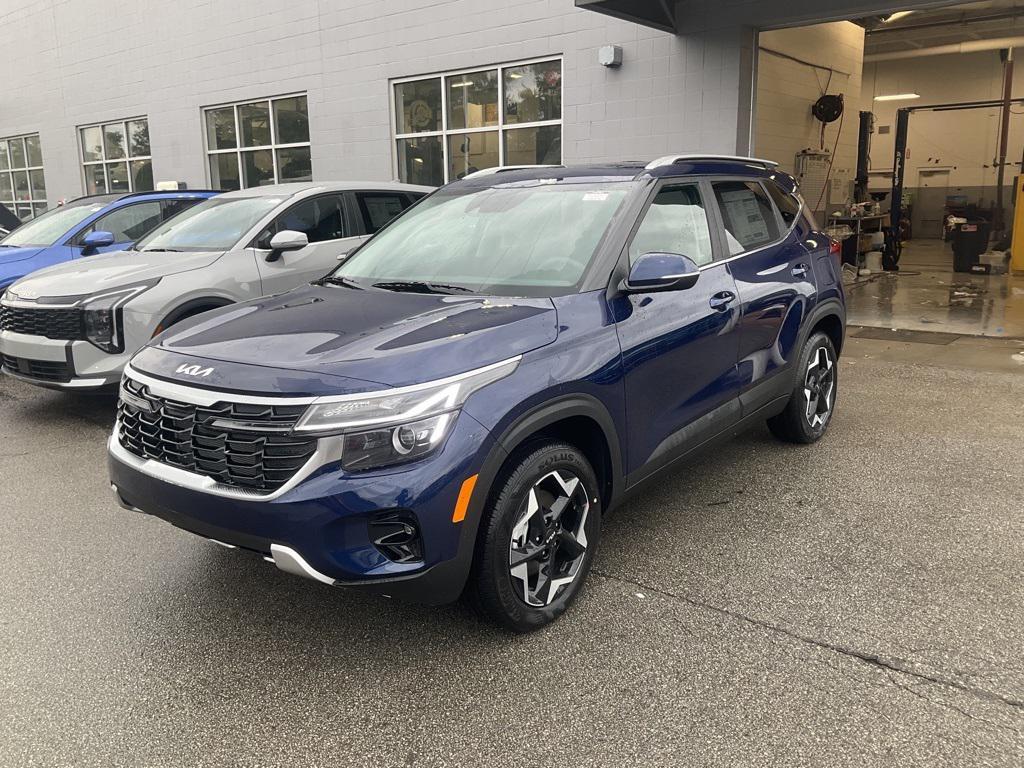 new 2025 Kia Seltos car, priced at $27,412