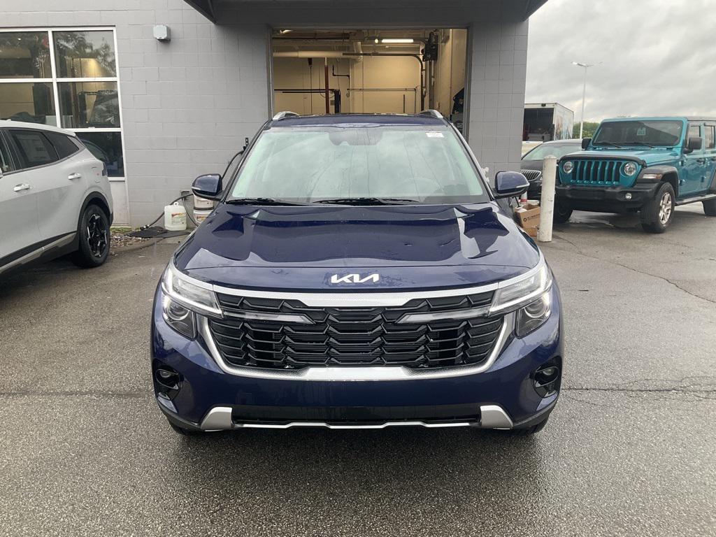 new 2025 Kia Seltos car, priced at $27,412