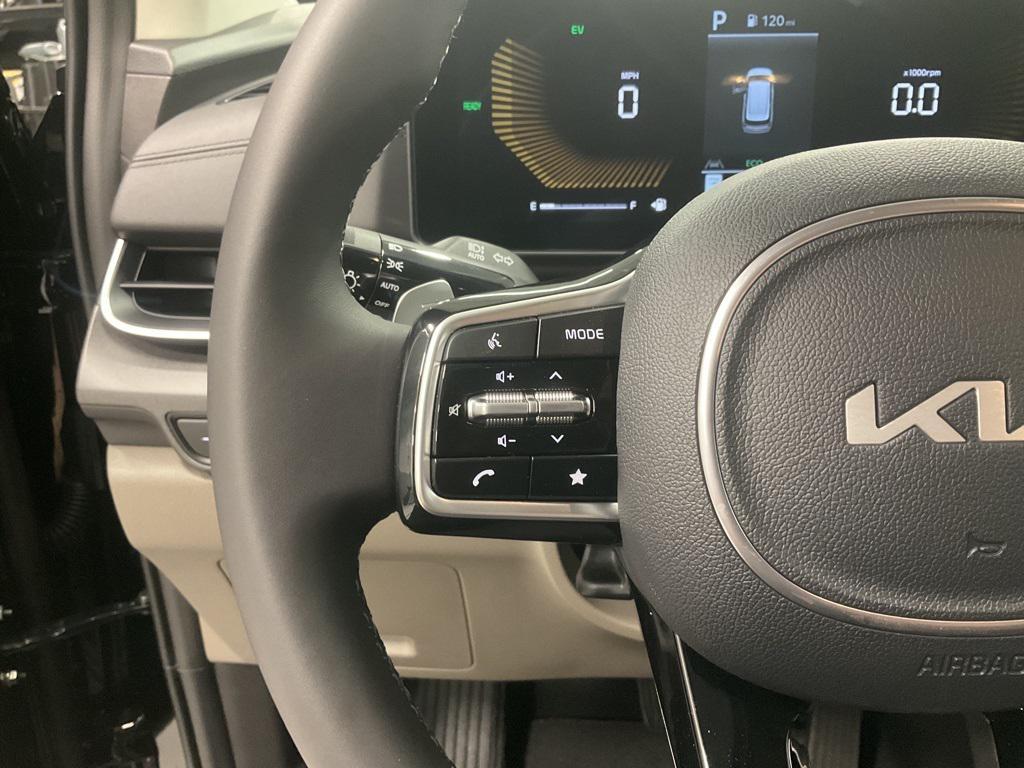 new 2026 Kia Carnival Hybrid car, priced at $43,116