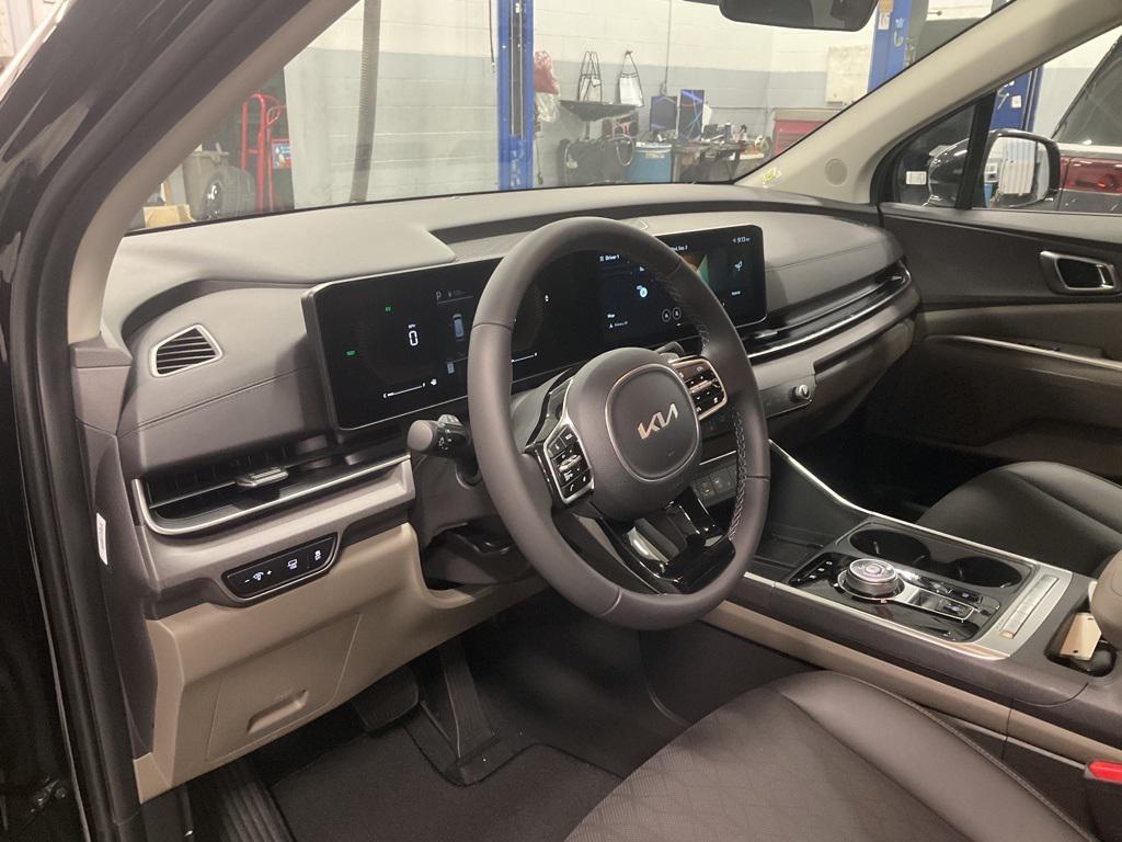 new 2026 Kia Carnival Hybrid car, priced at $43,116
