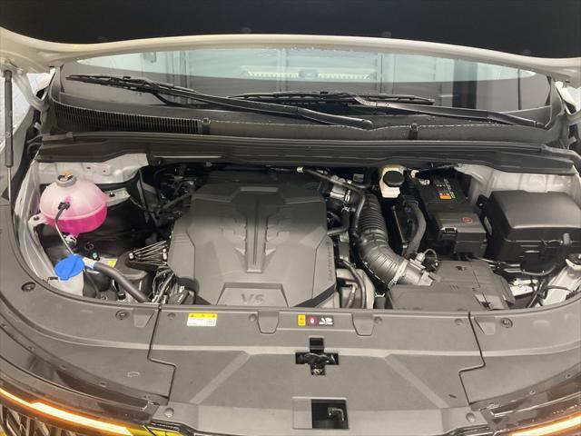new 2025 Kia Carnival car, priced at $41,685